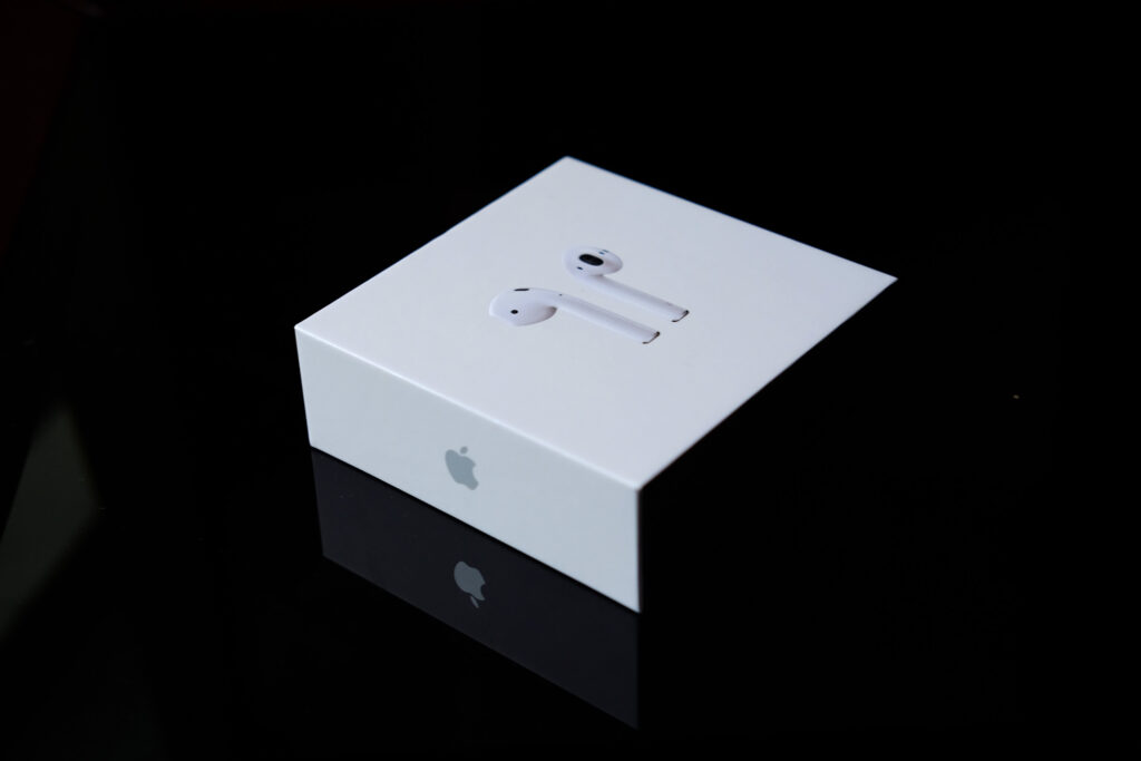 Apple airpods box
