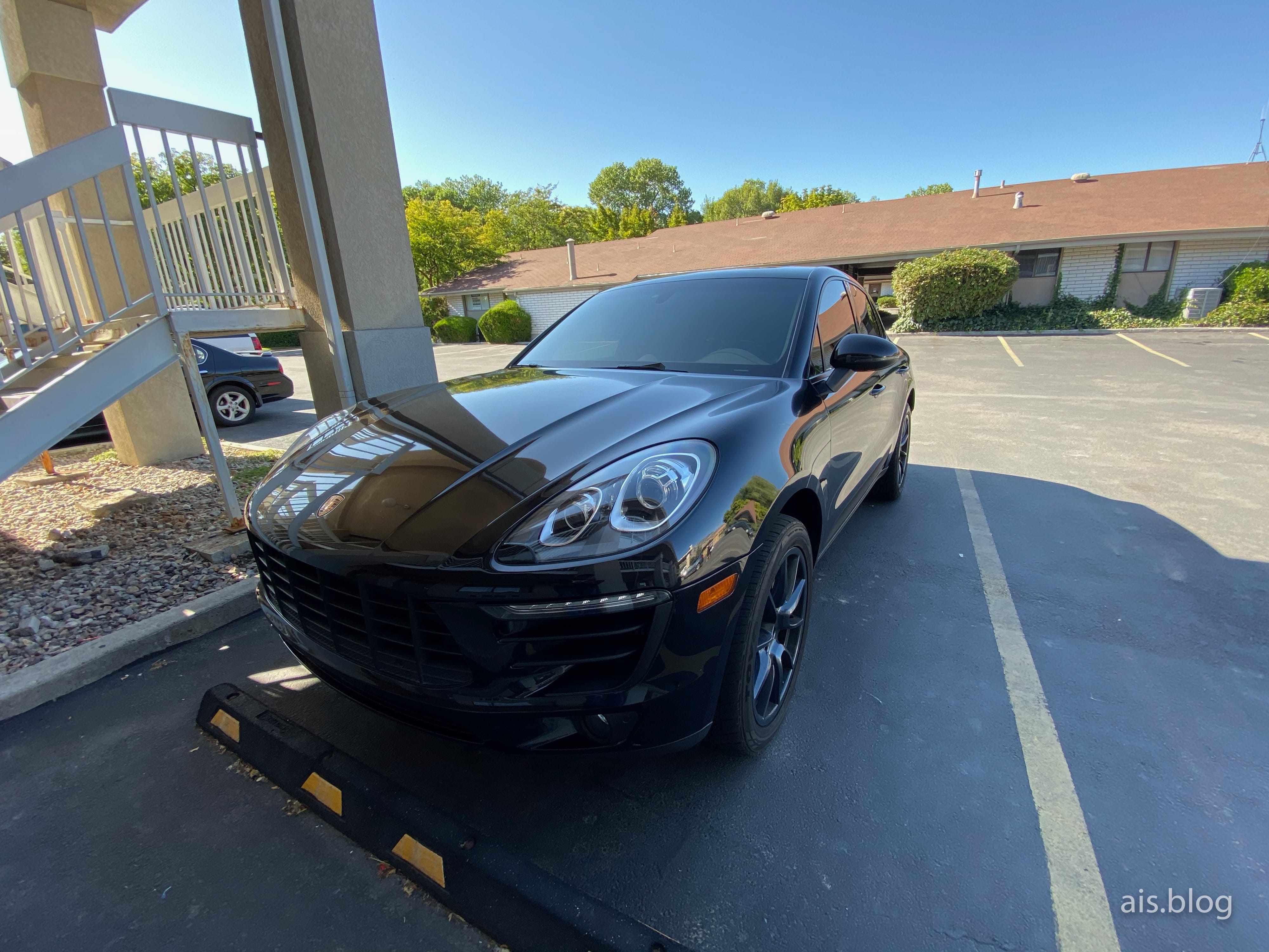 iphone 11 camera sample - porsche macan S