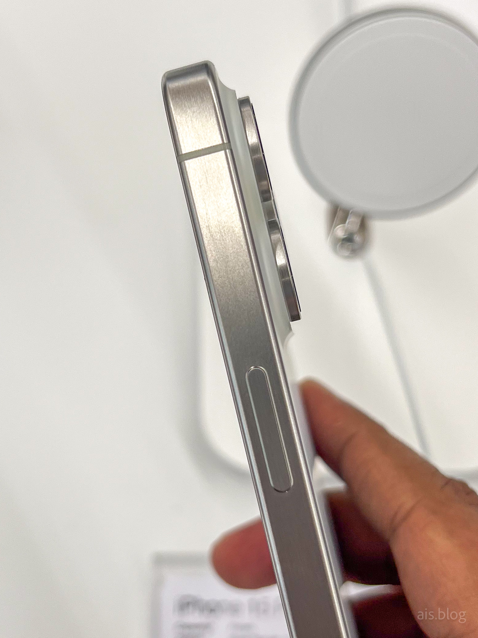 iphone 15 pro max all colors hands on - natural titanium